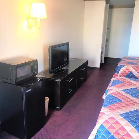 American Inn & Suites Albuquerque Buitenkant foto