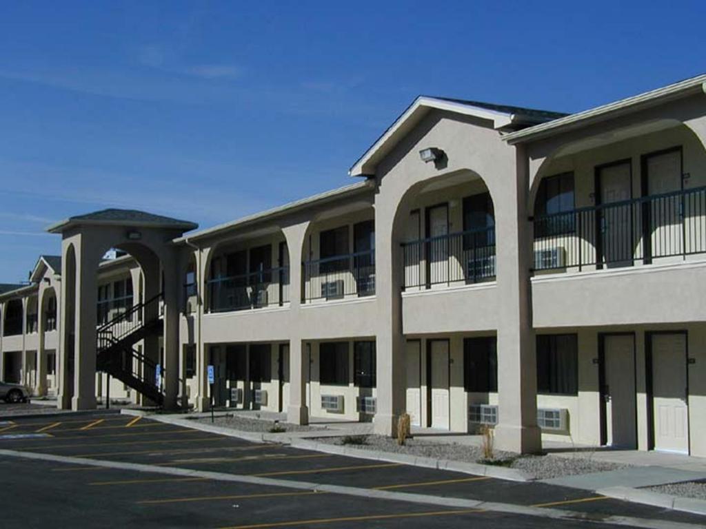 American Inn & Suites Albuquerque Buitenkant foto