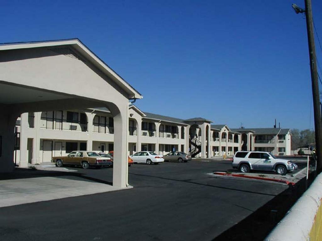 American Inn & Suites Albuquerque Buitenkant foto